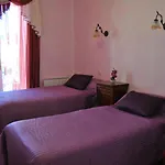 Au Pied Du Chateau Lourdes