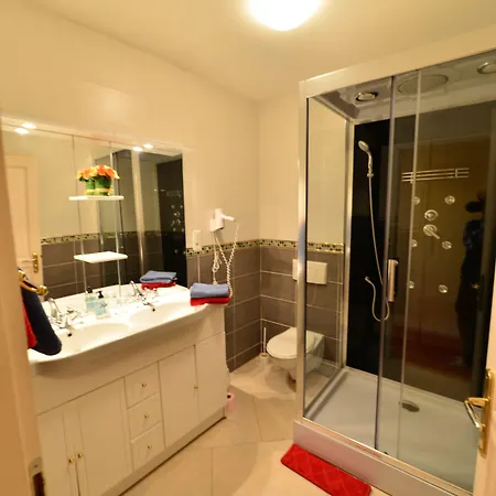 Au Pied Du Chateau 3* Lourdes