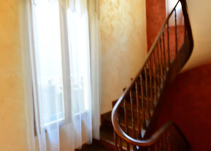 Couette-café Au Pied Du Chateau 3*