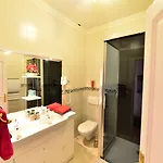 Au Pied Du Chateau 3*