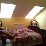 Au Pied Du Chateau ルルド