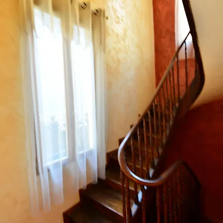Frühstückspension Au Pied Du Chateau 3*