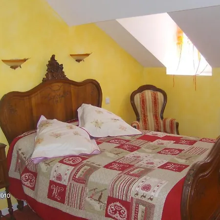 Au Pied Du Chateau Frühstückspension 3*
